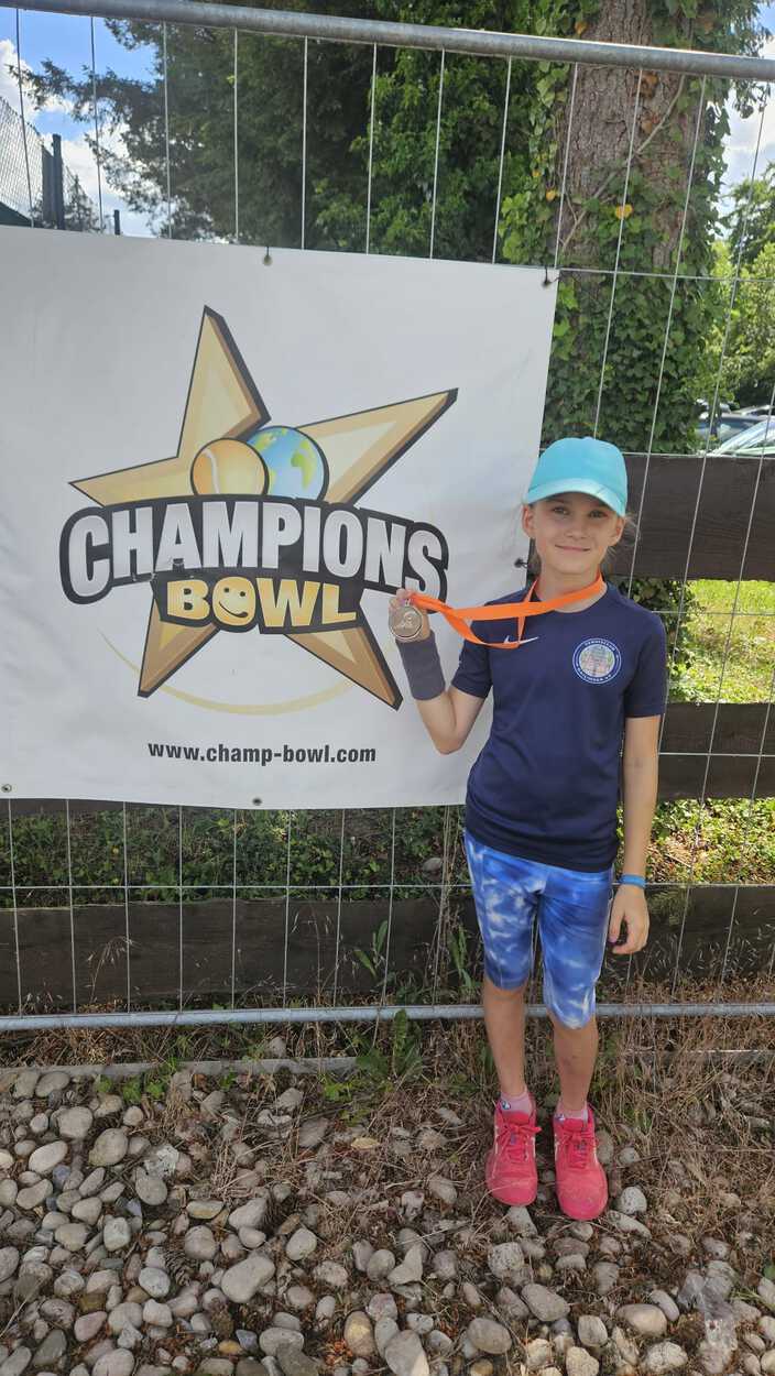 Lisa Luca erreicht Platz 3 beim Champions Bowl Masters und qualifiziert sich für das Weltfinale