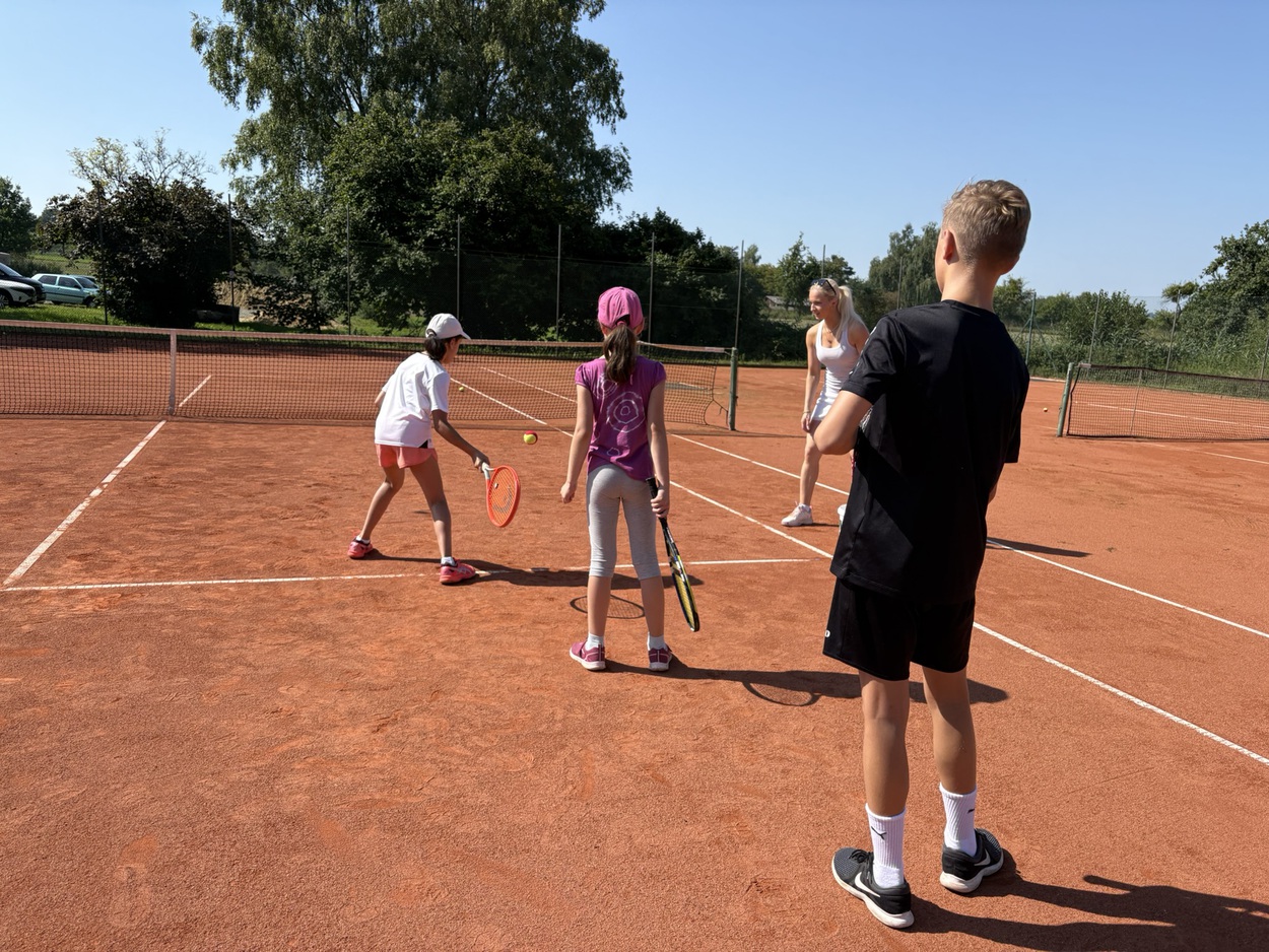Tennis beim Sommerferienprogramm in Gailingen